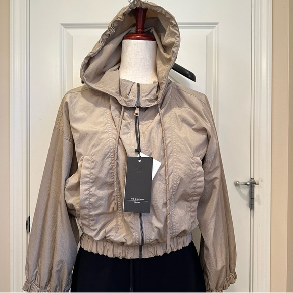 Weekend Max Mara Tan Hooded Taffeta Bomber Jacket. New. Never worn - Picture 7 of 16